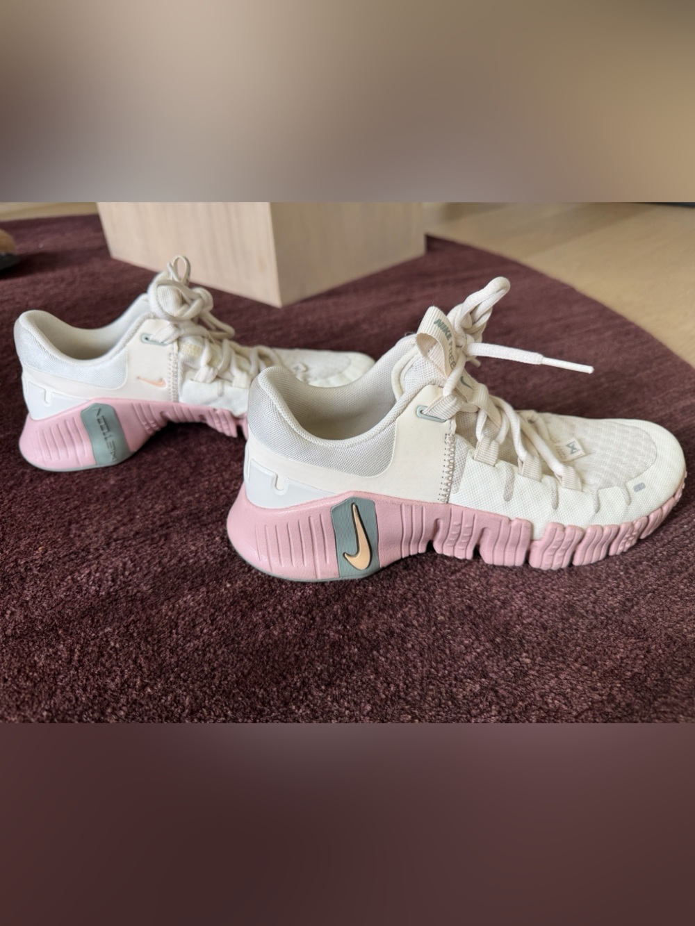 Nike Women’s White and Pink Training Sneakers